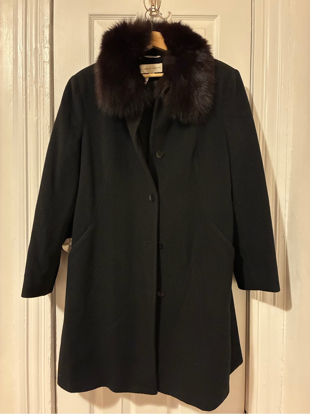 Albert Nipon Black Wool Coat with 100% Fox Fur Collar - M/L